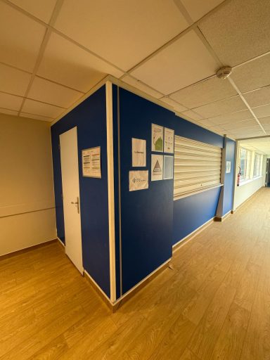 Comptoir de vente avant